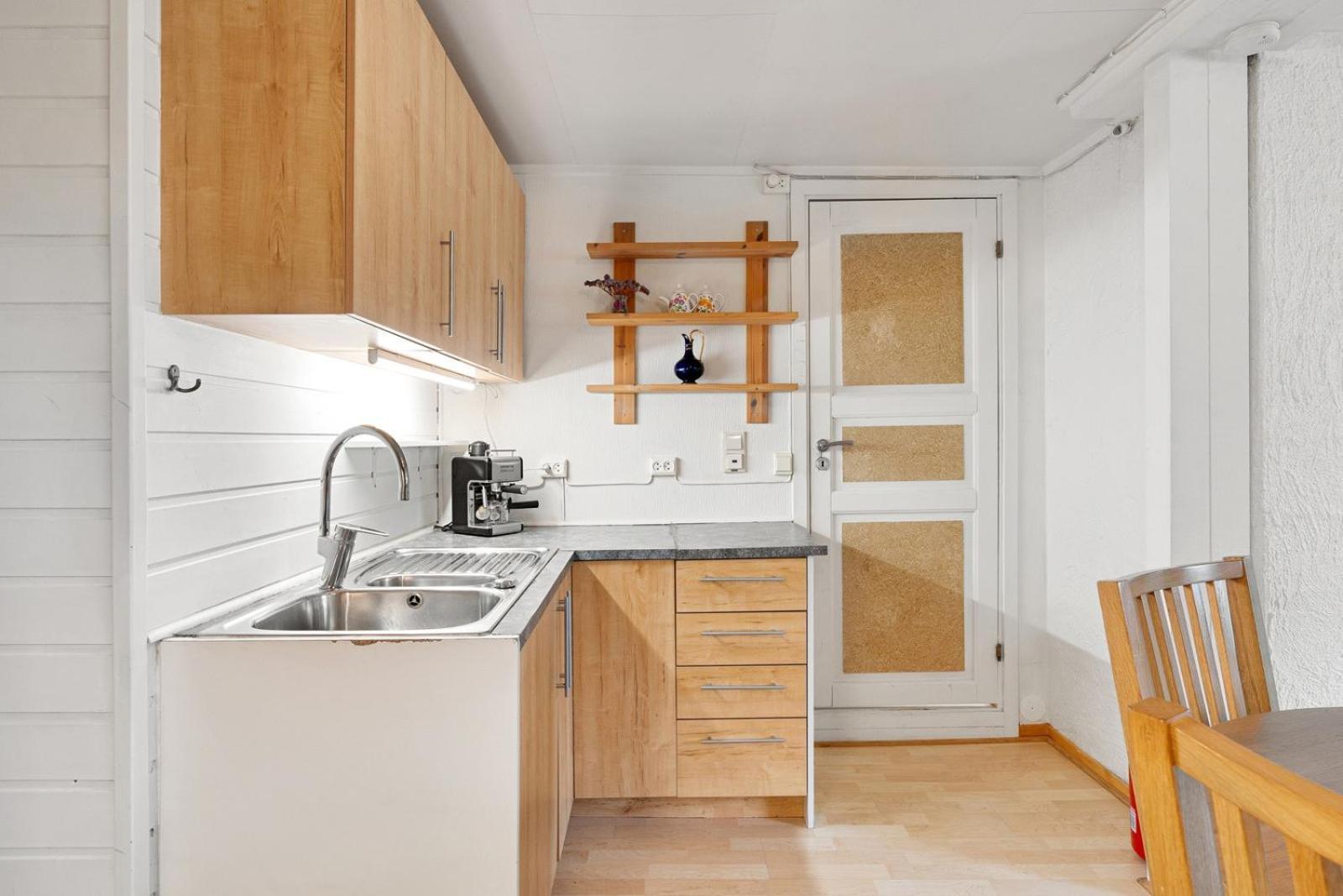 Room In Cozy Apartment 7 Min Walk From The City Center Тромсё Экстерьер фото